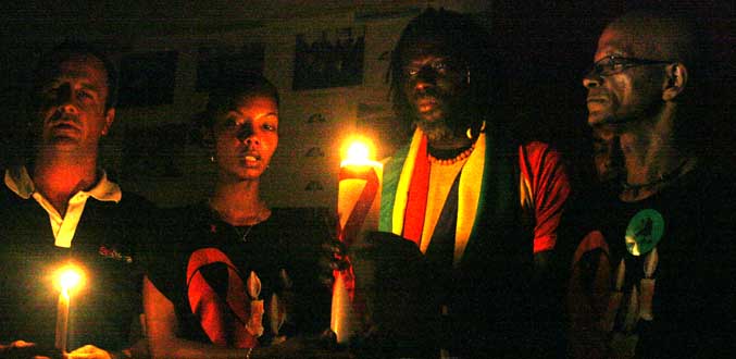 Tiken Jah Fakoly lance le AIDS Candlelight Memorial 2009 à Barkly