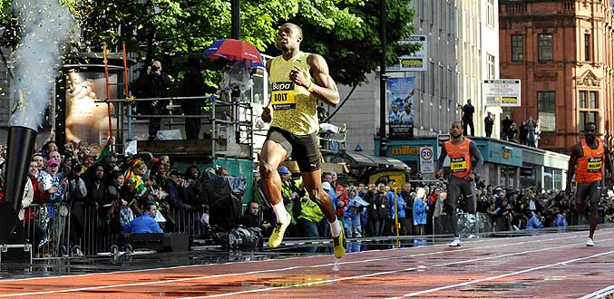 Athlétisme : Usain Bolt s''amuse et impressionne sur 150 mètres