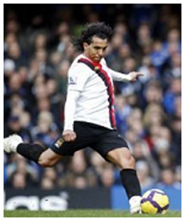 Football : Carlos Tevez signe à Manchester City