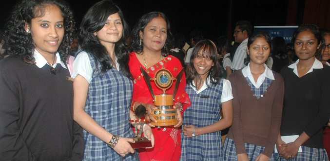 Sharma Jugdambi SSS remporte la 17ème édition du SEM Young Investor Award