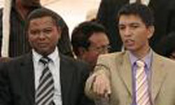 Madagascar : Le Premier ministre Monja Roindefo refuse de quitter son poste