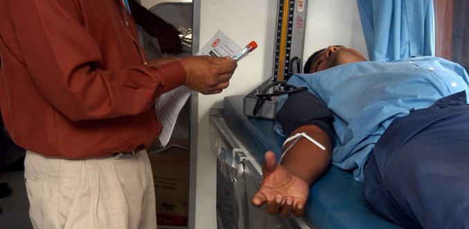 Collecte de sang par Data communications Ltd et le Rotary Club de Port-Louis