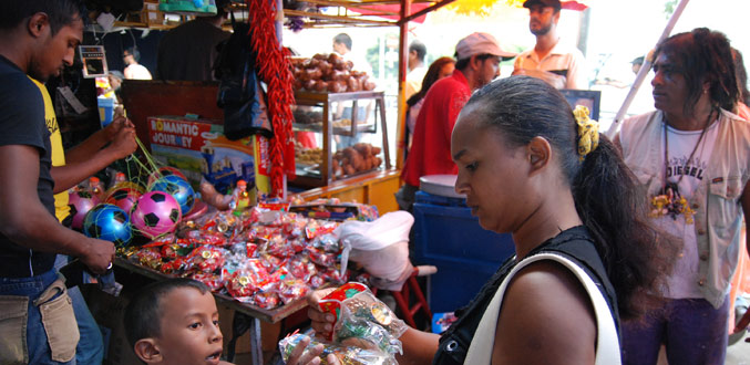 Crise économique: les Mauriciens pas gagnés par la frénésie des achats cette année