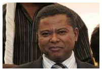 Madagascar : L’ancien Premier ministre Monja Roindefo  défie les forces de l’ordre