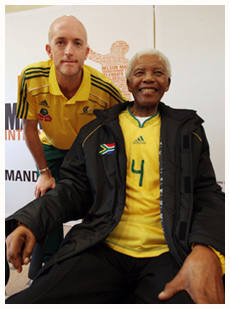 Nelson Mandela a l''intention de venir au match d''ouverture