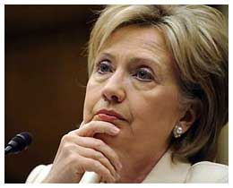 Pakistan : Hillary Clinton vient parler aide et sécurité