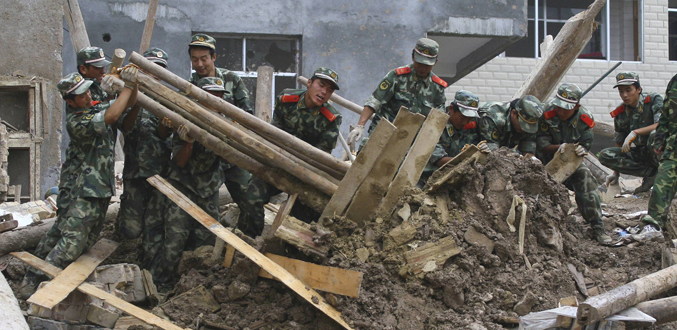 Opérations de secours ardues en Chine après les coulées de boue