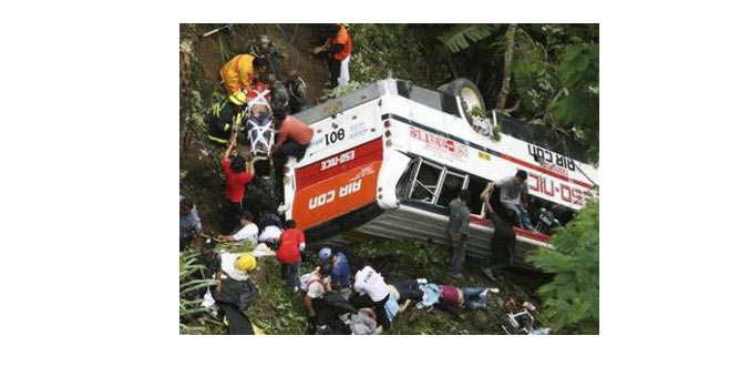 Philippines : Un accident d''autocar fait 40 morts