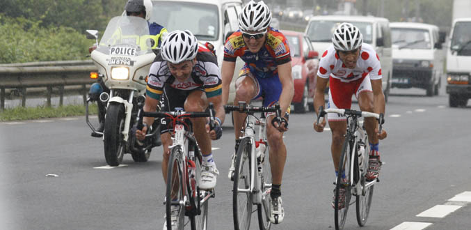 Cyclisme : Crystal Tour de Maurice 2010 - 3e étape - Coup double pour Andrew McLean