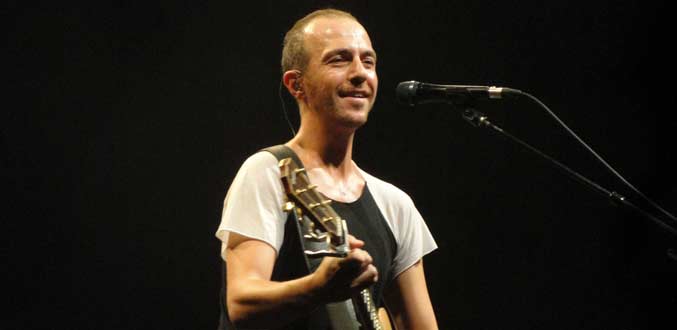 Concert: Calogero met ses fans en apésanteur au Centre Swami Vivekanand à Pailles