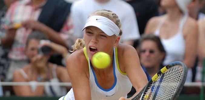 Tennis : Clijsters défie Wozniacki à Doha