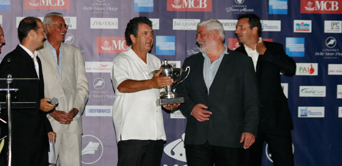 Golf : MCB Open - David Frost accroche le titre