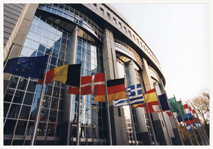 Union européenne : les Vingt-Sept affichent leur unité face à la crise