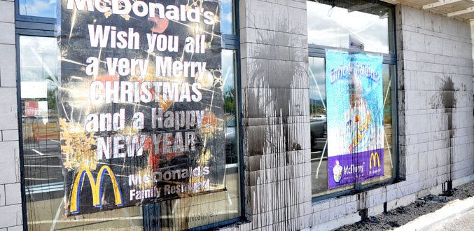 Le front commun hindou manifeste à 17 heures contre le McDonald’s de Phoenix