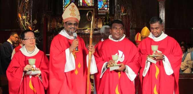 Diocèse anglican: trois nouveaux prêtres ordonnés à la Cathédrale Saint-James