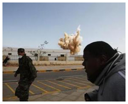 Libye : les insurgés libyens pressent l''Ouest de neutraliser l''aviation