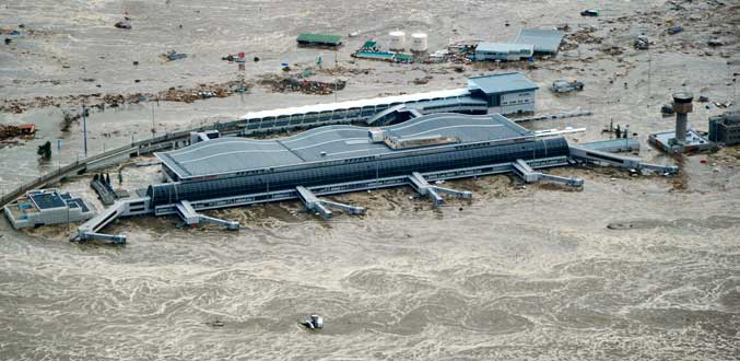 Lourd bilan après le séisme et le tsunami dévastateurs du Japon