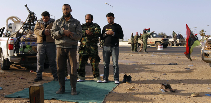 Libye : les insurgés libyens annoncent « la chute de Syrte »