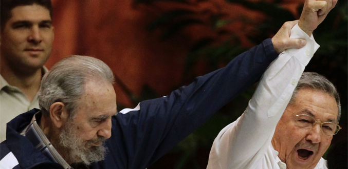 Cuba : Raul Castro à la tête du PC, mené par sa vieille garde