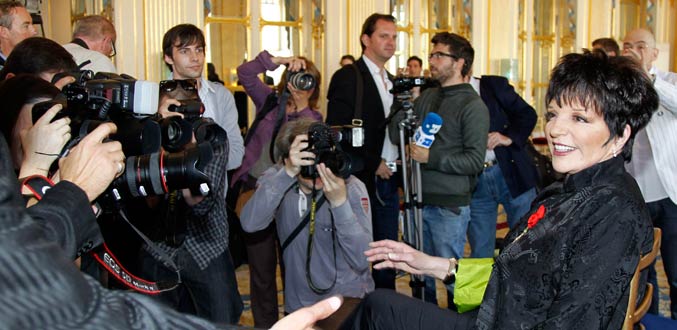France : Liza Minnelli reçoit la Légion d''honneur