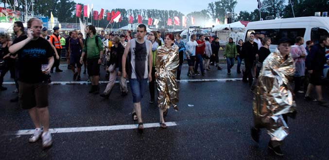 Belgique : Cinq morts dans une tempête lors d''un festival de rock