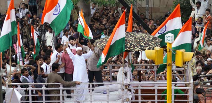 Inde : Le militant anti-corruption Anna Hazare sort de prison