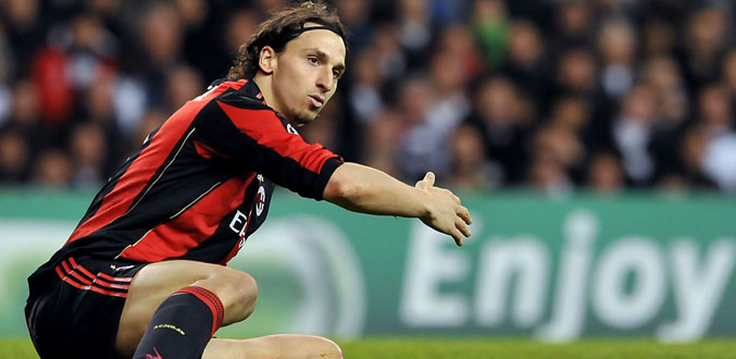Serie A: les joueurs en grève, la première journée reportée