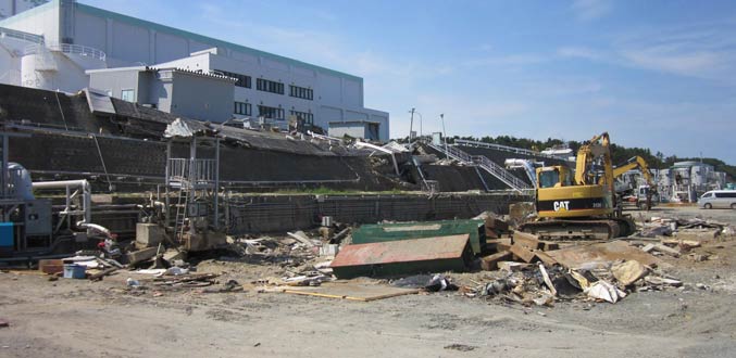 Le Japon évalue l''ampleur de la décontamination à Fukushima