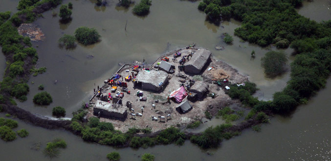 Inde: le bilan des inondations grimpe à 335 morts