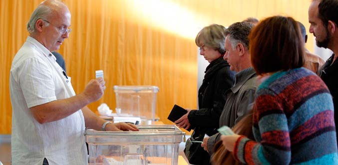 Les Français votent pour désigner le candidat PS en 2012