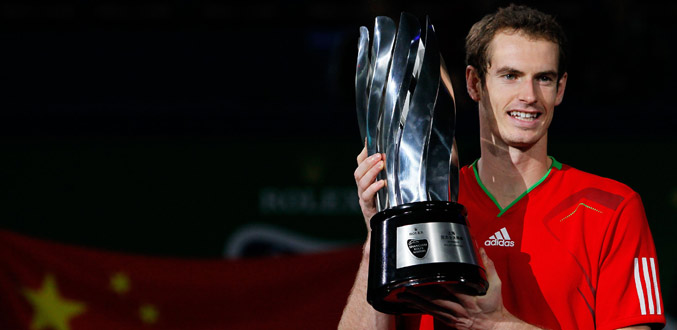 Andy Murray s''impose à Shanghai et dépasse Roger Federer