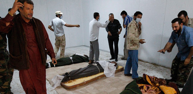 Libye : Le corps de Mouammar Kadhafi toujours exposé à Misrata