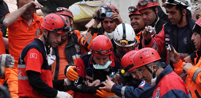 Séisme en Turquie : des miraculés secourus des décombres