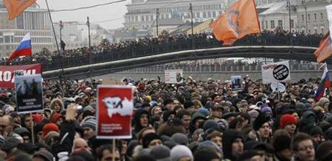 Des dizaines de milliers de Russes dans la rue contre Poutine