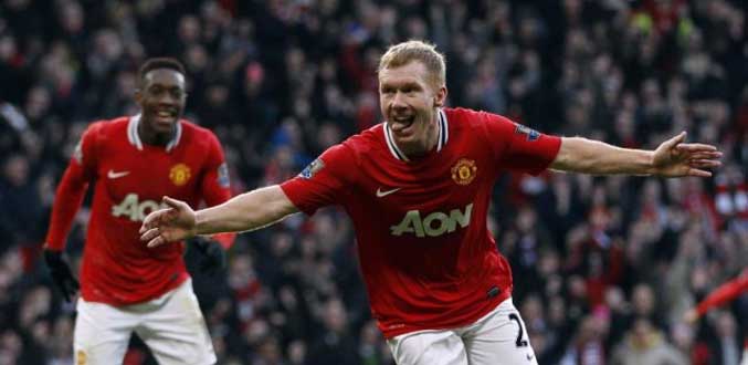 Premier League: Scholes marque, United rejoint City en tête