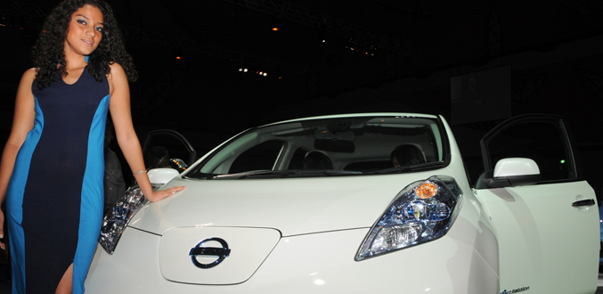 Lancement de la Nissan Leaf : le premier véhicule 100 % électrique présenté à Maurice