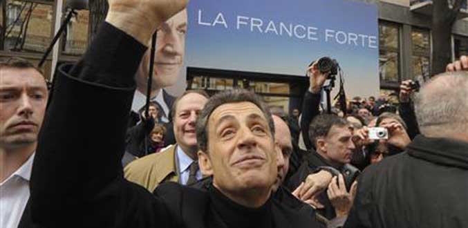 Sarkozy inaugure son QG de campagne, veut privilégier le terrain