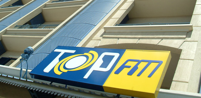 Les syndicats volent au secours de Top FM