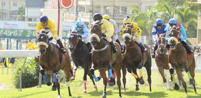 Quatre semaines de suspension pour le jockey Joorawon