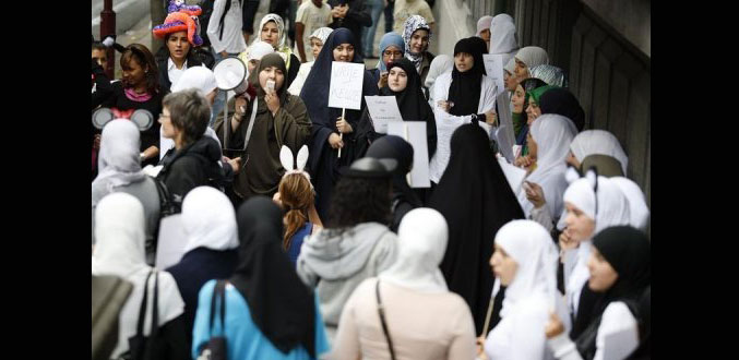 Amnesty dénonce les discriminations à l''encontre des musulmans en Europe