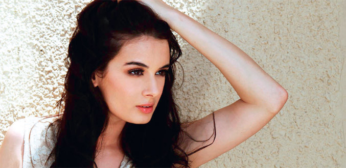 Evelyn Sharma : une Allemande à BTown