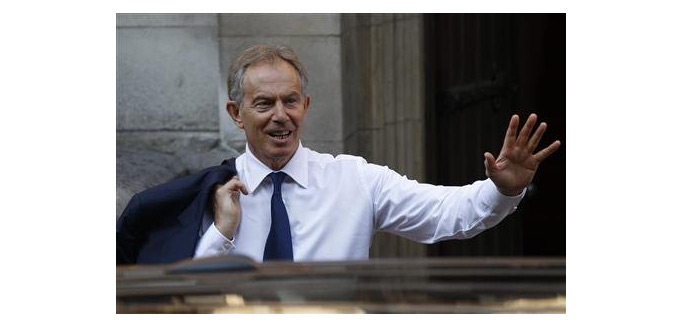 Royaume-Uni : Tony Blair sur le gril pour ses liens trop étroits avec Murdoch