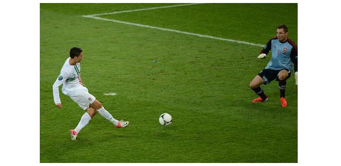 Ronaldo se console comme il peut