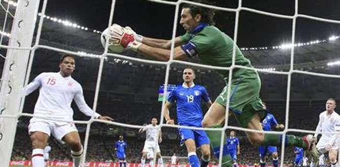 L''Italie domine l’Angleterre aux tirs au but