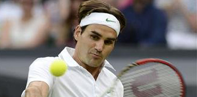 Wimbledon: Djokovic et Federer vacillent mais passent