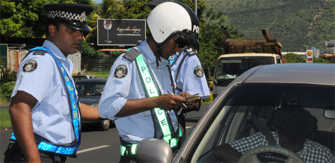 Sécurité routière : le Conseil des ministres donne son feu vert au permis à points