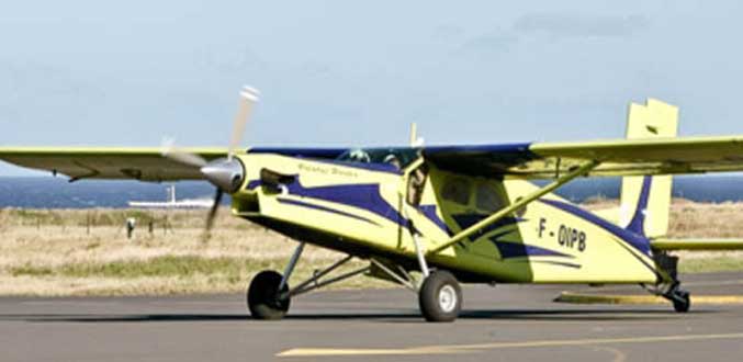 La Réunion : Un avion subit une avarie et fait sauter ses parachutistes