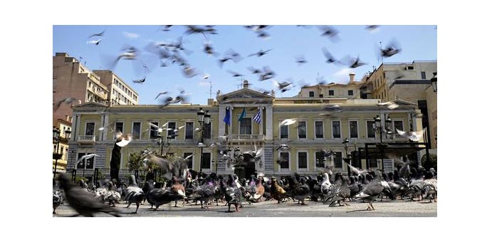 Athènes relance son plan de renvois de fonctionnaires
