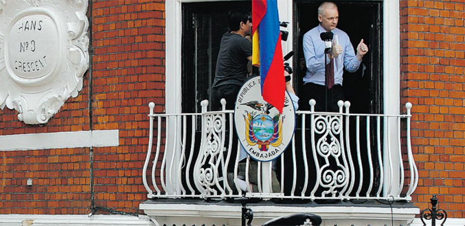 Assange: "pas de chasse aux sorcières"