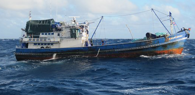 Pêche illégale: Un bateau thaïlandais pris en flagrant délit par un patrouilleur français